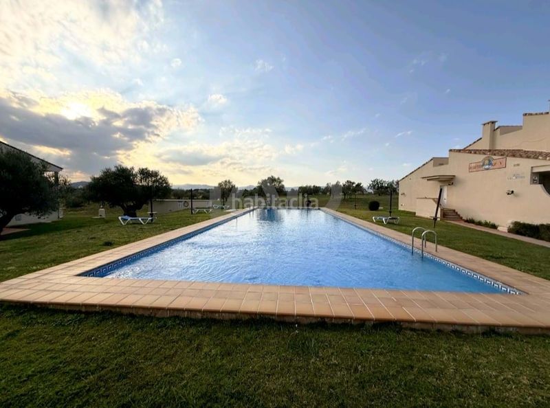 Foto 67cbf1cc-d7c9-4064-9265-15352be1ded7. Àtic amb piscina a San Jorge