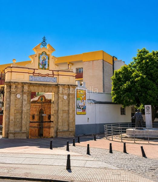Foto b8971f37-0699-4d8f-8197-bbfe4e93fd1f. Àtic amb calefacció aparcament piscina a Cruz Roja Sevilla