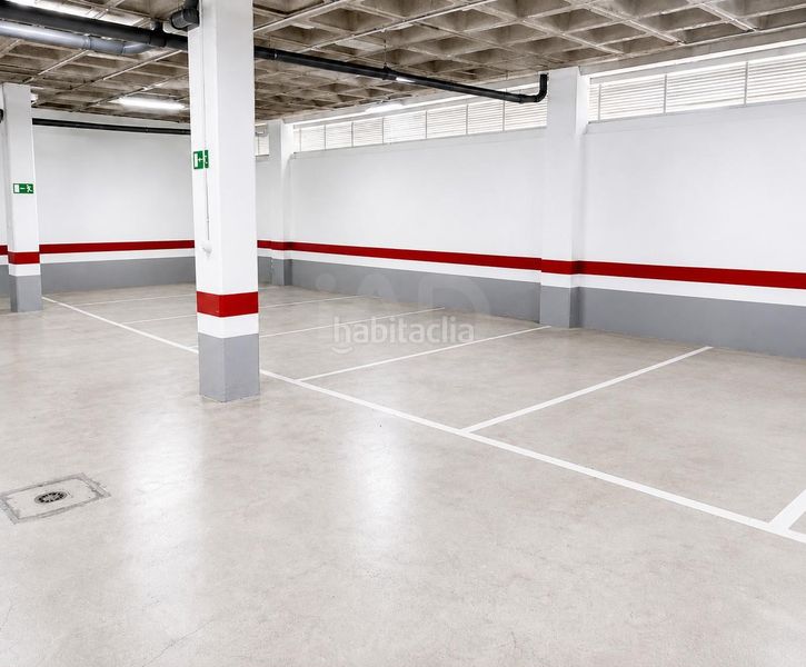 Foto cacaa6bd-c2e8-43ca-9468-102332b2d25b. Àtic amb calefacció aparcament piscina a Cruz Roja Sevilla