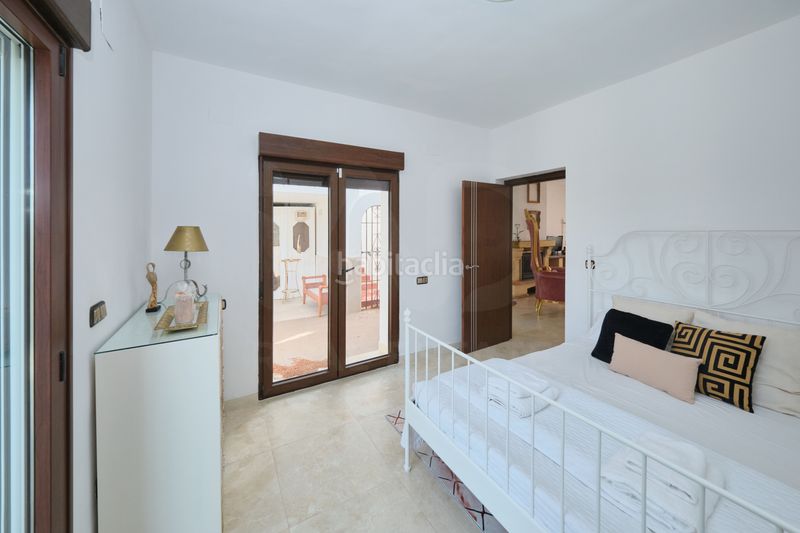 Foto f471e31e-ab9e-4c55-b16e-94e0c5e4da59. Casa amb aparcament piscina a Velilla - Velilla Taramay Almuñécar