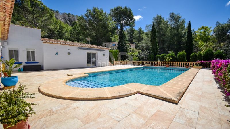 Foto 41302855-5d52-4aaf-a7de-03626f2b45fb. Xalet amb calefacció aparcament piscina a Centro Pedreguer