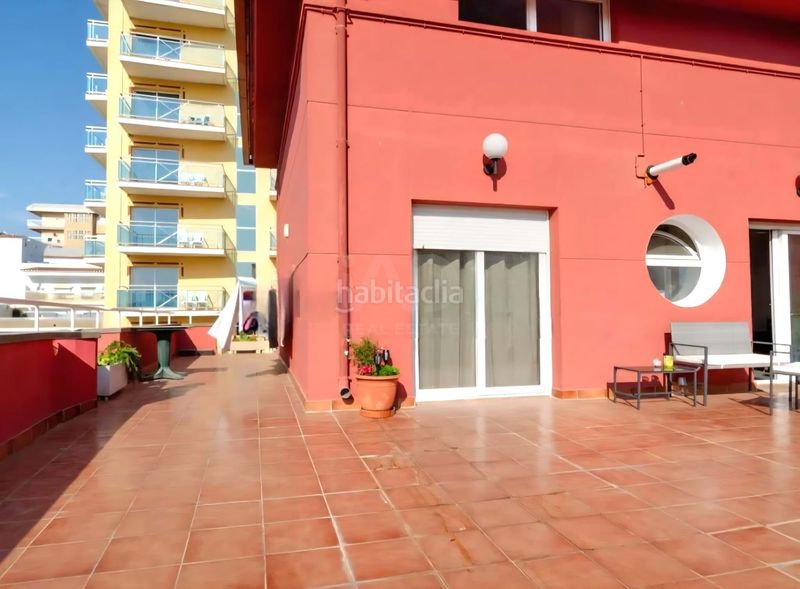 Foto e72073f2-31e7-4558-8dba-e95453e75385. Edificio en Malgrat de Mar