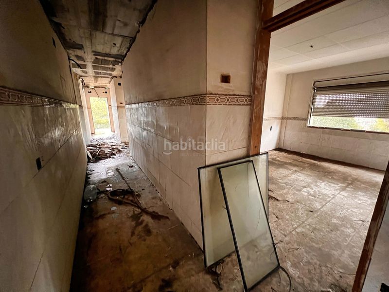 Foto 9d5ef94e-8883-485b-9873-8145309d8286. Edificio en Sant Vicenç dels Horts