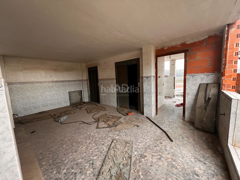 Foto c17c5924-ff38-4148-bdeb-0b51eba95300. Edificio en Sant Vicenç dels Horts