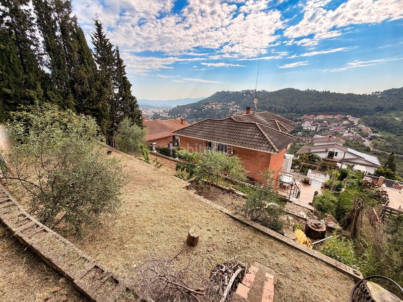 Foto d68f4352-36d7-4632-9bce-62b7831a029e. Casa amb calefacció aparcament piscina a Vallirana