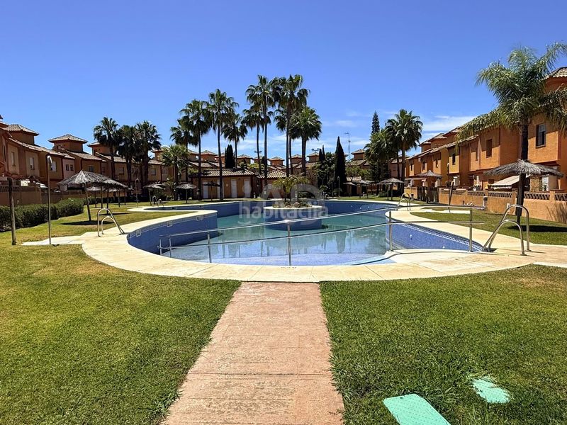Foto 60078a2d-b29e-458b-8a54-9b997ef1418b. Casa aparellada amb calefacció piscina a Lepe