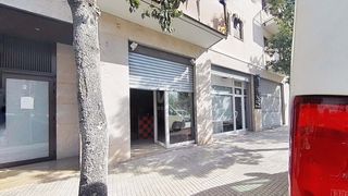 Local Comercial a Avenida REMOLINS 26 N2-28 26 26