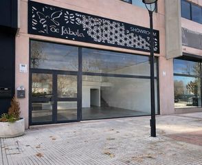 Lloguer Local Comercial a Puerta dublin 28 28