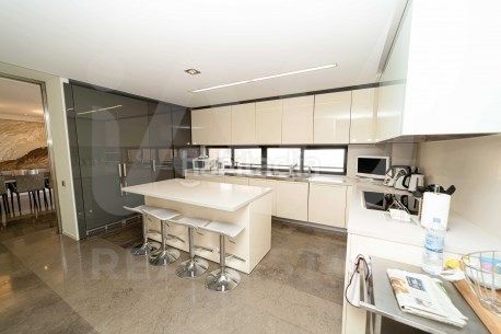 Foto 681548b1-f9cd-4006-8c6d-4a00184ce862. Tríplex amb calefacció aparcament a Centro Ciudad León