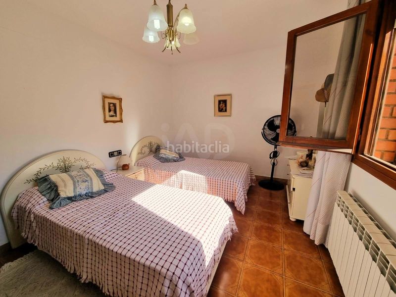 Foto 42bd0659-5603-4852-8a68-d82ddeaf9ffd. Edifici a passeig de sant isidre a Tivissa