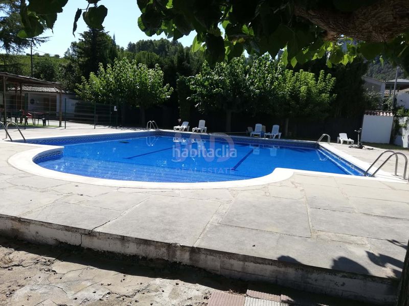 Foto d4c9b5dc-499a-49d8-9158-6b0539b4d66e. Edifici a passeig de sant isidre a Tivissa