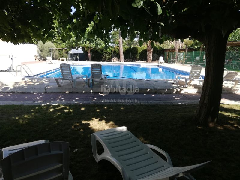 Foto ed35c2a0-1690-4051-9792-1bf6f14bf065. Edifici a passeig de sant isidre a Tivissa