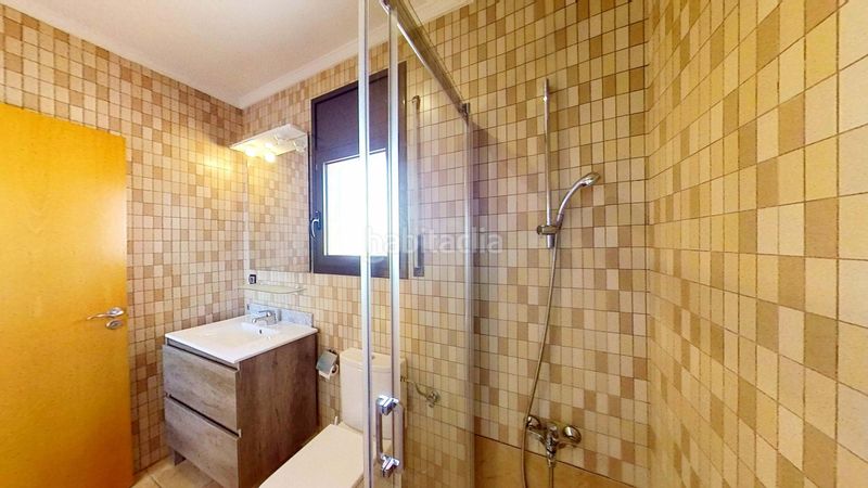 Foto 5cd204f7-8e41-4620-ad31-b6c4f0f88c30. Casa amb calefacció aparcament piscina a La Franquesa-Oasis Park Vendrell (El)