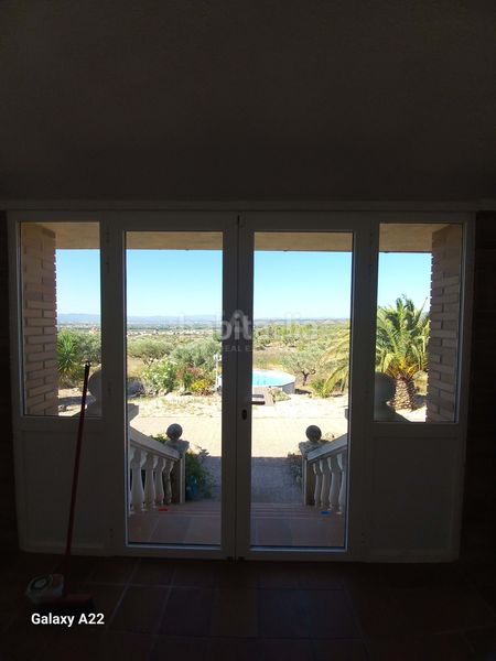 Foto 498fd564-8101-49d4-ac8d-aa69c5bb2953. Casa amb calefacció a Ginestar