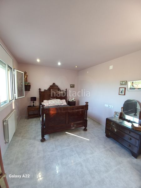 Foto c48d36b8-b818-40c5-a167-2a2d6de0b1e3. Casa amb calefacció a Ginestar