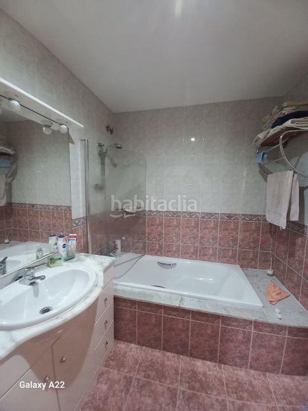 Foto f58b5d08-c1e3-460b-b2ba-c0b07ab47943. Casa amb calefacció a Ginestar