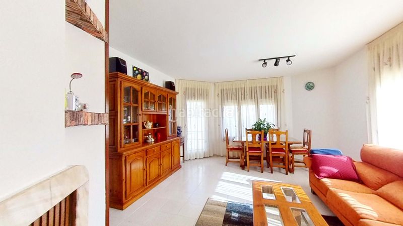 Foto cbaf058f-1190-4f07-aa6e-a3577df7ac29. Casa aparellada a Els Masos - Els Garrofers Coma-ruga