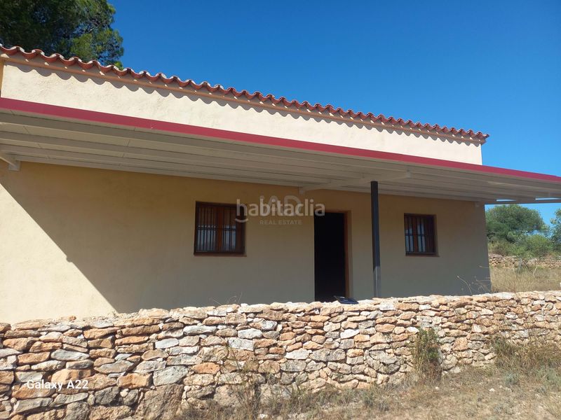 Foto cc33d383-99cf-455e-82f2-d186ec0b2aba. Finca rústica en Ginestar