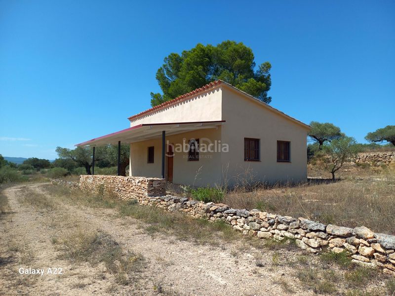 Foto e06cdb06-0b6e-41b5-ba6f-930ded94e685. Finca rústica en Ginestar