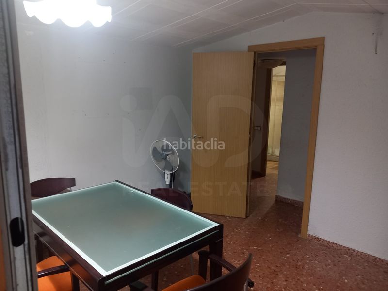 Foto 04b7b407-e7b6-4203-9d7a-adf3f53b2f1f. Casa amb calefacció aparcament a Les Martines Terrassa
