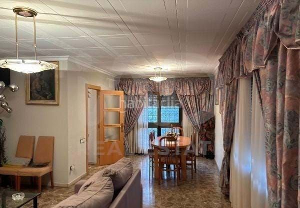 Foto 0ff33faa-7409-4076-a709-748c4e86ffc3. Casa amb calefacció aparcament a Les Martines Terrassa