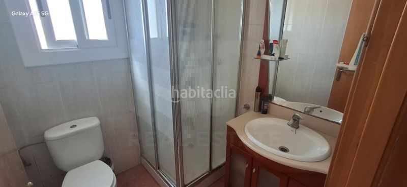 Foto 64dd6961-3ee3-4d3e-a90a-c4a1a4e2ecbf. Casa amb calefacció aparcament a Les Martines Terrassa