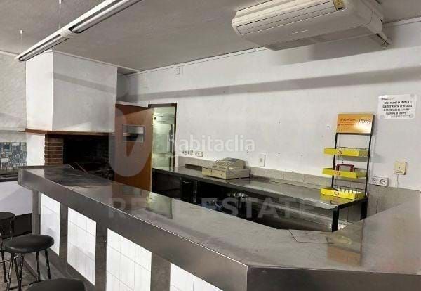 Foto 79daf78b-9569-49e7-98e5-affd92a32e33. Casa amb calefacció aparcament a Les Martines Terrassa