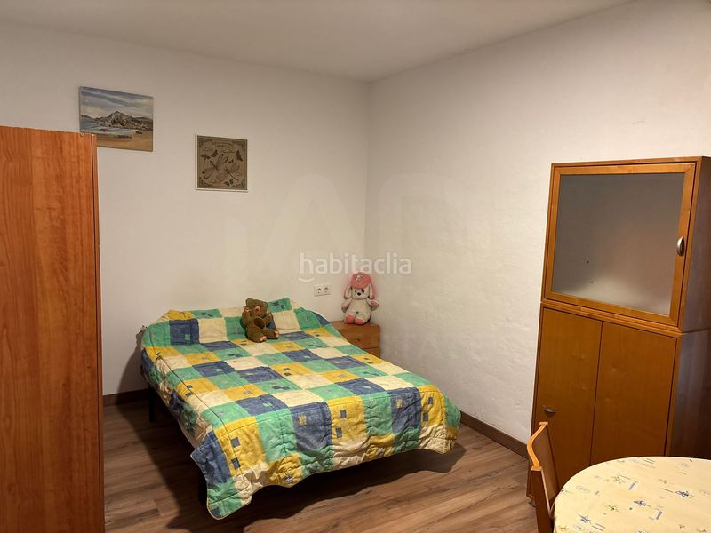 Foto f31160e0-c635-4a94-92de-e57c6c3816d1. Casa amb calefacció aparcament a Les Martines Terrassa