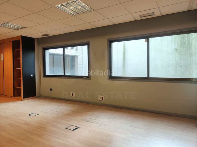 Foto 29a9bbfe-b7d0-4a62-978d-cfbde201b3cf. Local comercial a Centro - Areal Vigo