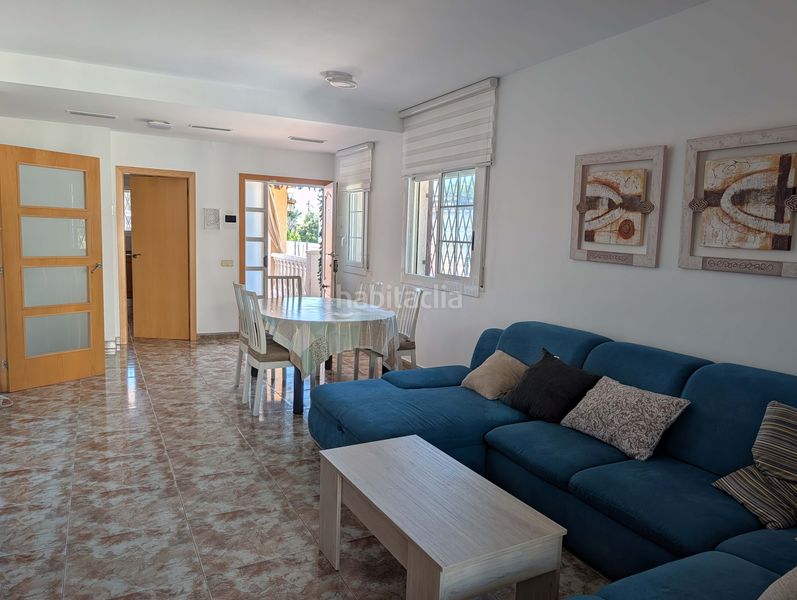 Foto c0b9424b-b4e5-47bb-9178-32e893751e4c. Casa amb calefacció aparcament piscina a Cunit residencial Cunit