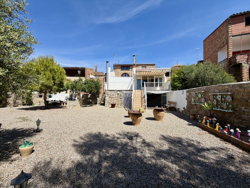 Foto 9d32f1a2-30b3-4f30-ab51-d8b0a41fa8f1. Casa en Llardecans