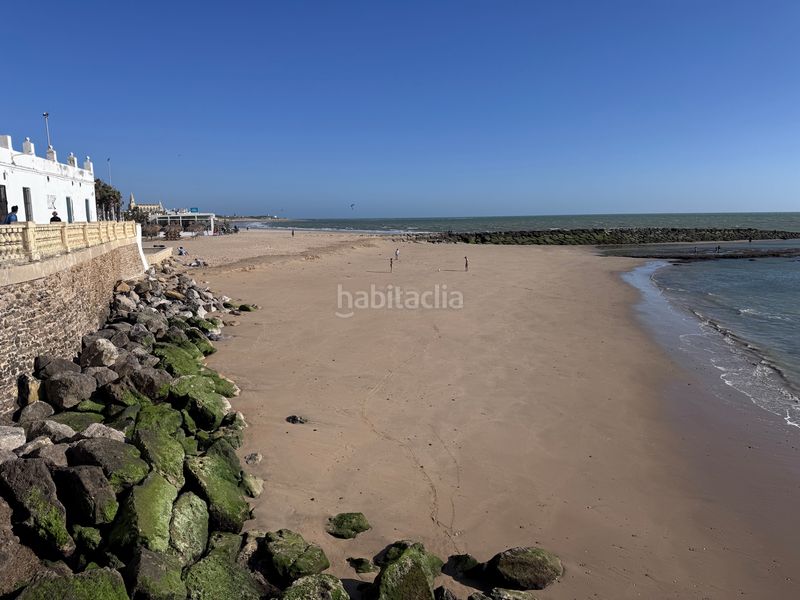 Foto b20be43b-712f-4bba-81c3-b6f964cd11f0. Pis a Centro Chipiona