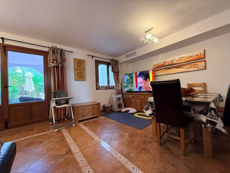 Foto a0f661ad-11c6-4a40-b76e-d7925ec0a198. Casa pareada en Costa Esuri Ayamonte
