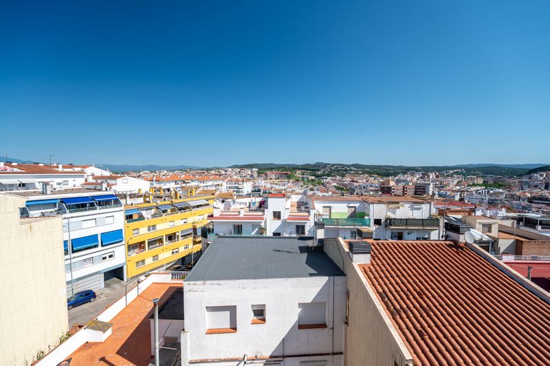 Foto b8b12b6f-161a-4b12-b299-05b411d79443. Piso en Centre Blanes