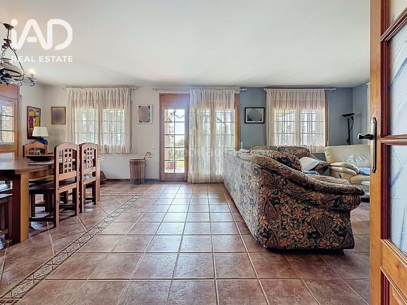Foto b26cbdb8-aa4a-43d3-8ee8-d49fbb10f835. Casa amb calefacció aparcament a Roda de Barà