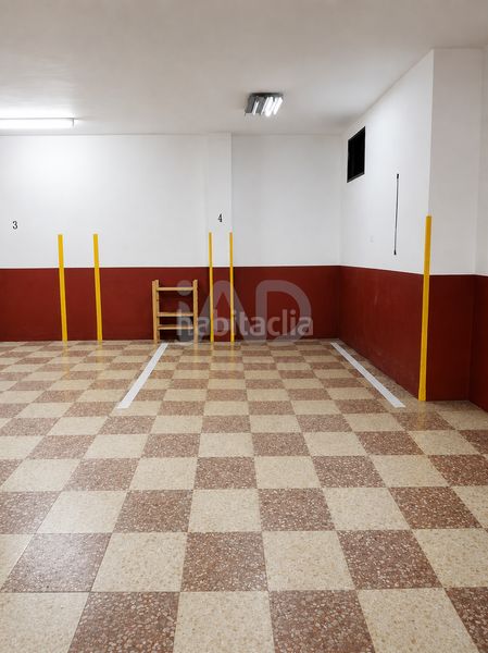 Foto bed478f0-9615-479a-bda8-37e7156493a2. Pis amb calefacció aparcament a Centro Córdoba