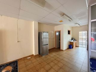 Business premise in Lepe