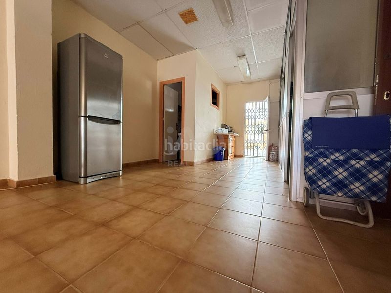 Foto 85ca4b90-c87f-4686-94ce-6b9e0f00fcad. Local comercial a Lepe