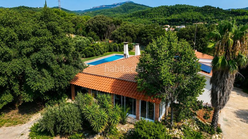 Foto c4a83833-34fc-4ad6-a2ba-18c81862e5ce. Casa amb calefacció piscina a Sant Llorenç Terrassa