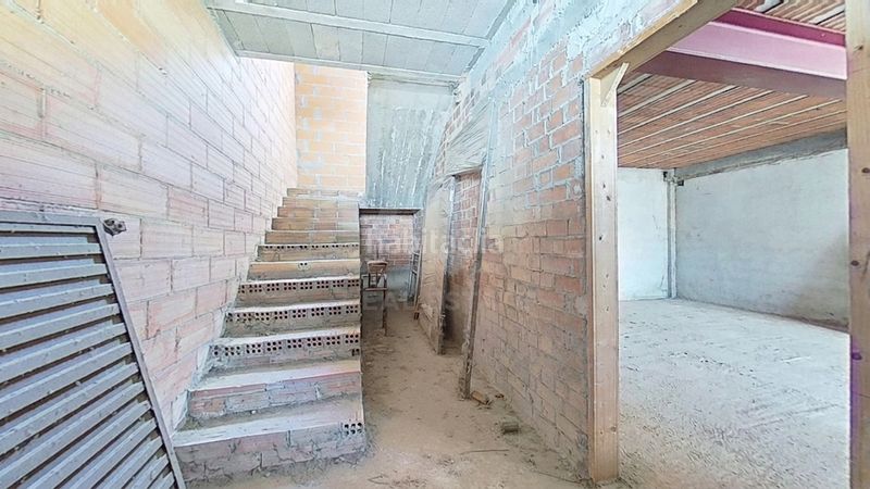 Foto 03ee7d54-ca87-470d-8e4f-c07711d0d145. Casa amb aparcament a Rosselló