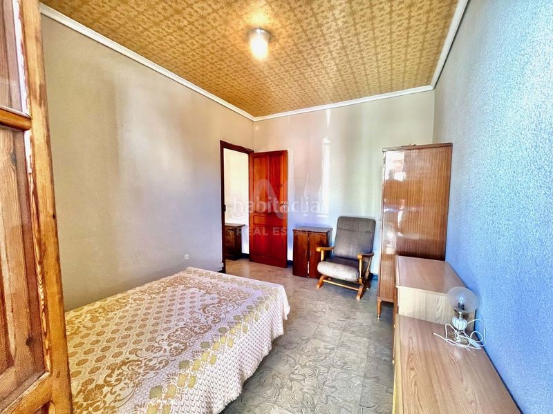 Foto c3c9bbcf-3874-41c2-acef-dfe2354b02a5. Casa aparellada amb calefacció aparcament a Benlloc