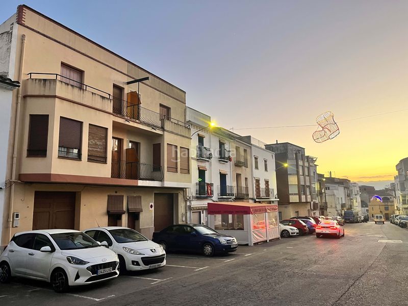 Foto dd2b6c10-1c53-4e80-822f-d3d92a5351c1. Casa aparellada amb calefacció aparcament a Benlloc