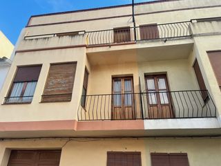 Casa aparellada a Benlloc