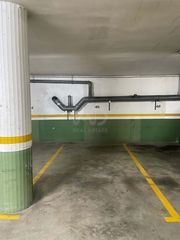 Car parking in Gràcia