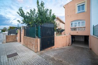 Towny house in Bacarés-Manresa-Bonaire