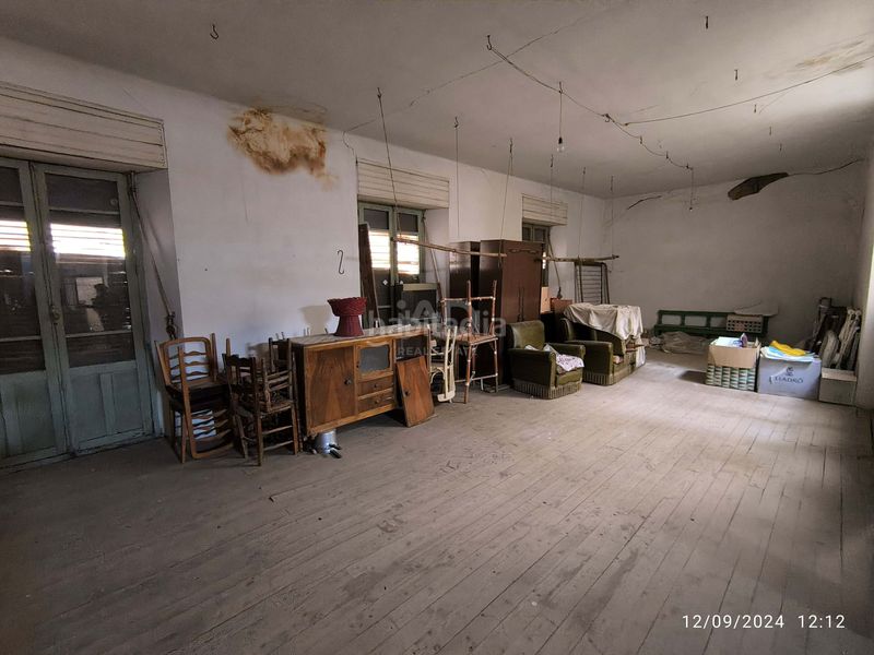 Foto f0c71fd8-0642-4095-b5b7-e8b6d0d61f1d. Casa amb calefacció aparcament a Valderas
