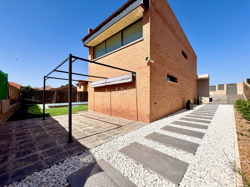 Foto cd787a12-2679-4a07-9c15-cfe88b803a65. Casa amb calefacció aparcament piscina a Chiloeches