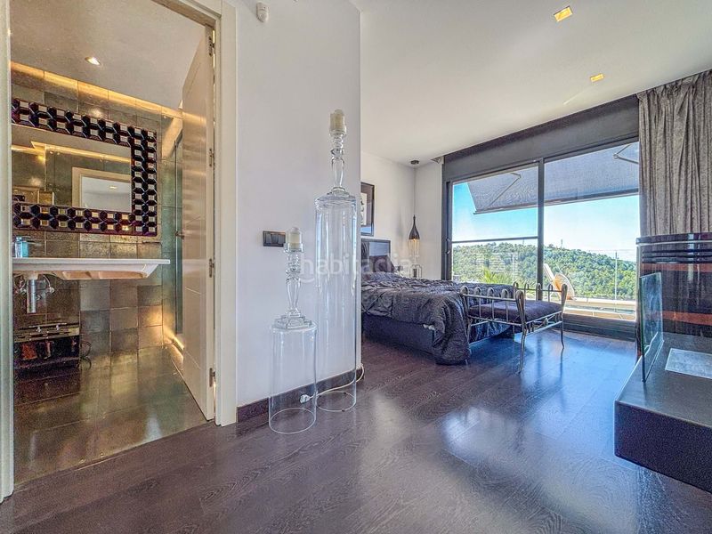 Foto b3387f25-2a72-45c4-be48-9066313dd019. Casa amb calefacció aparcament piscina a Levantina - Montgavina - Quintmar Sitges