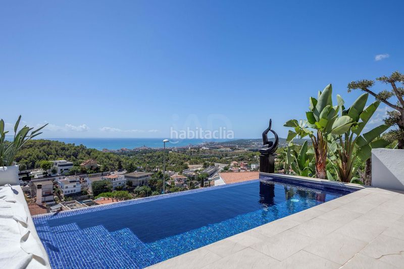 Foto ce1f118a-7811-46ae-9663-037fe4dbe284. Casa amb calefacció aparcament piscina a Levantina - Montgavina - Quintmar Sitges