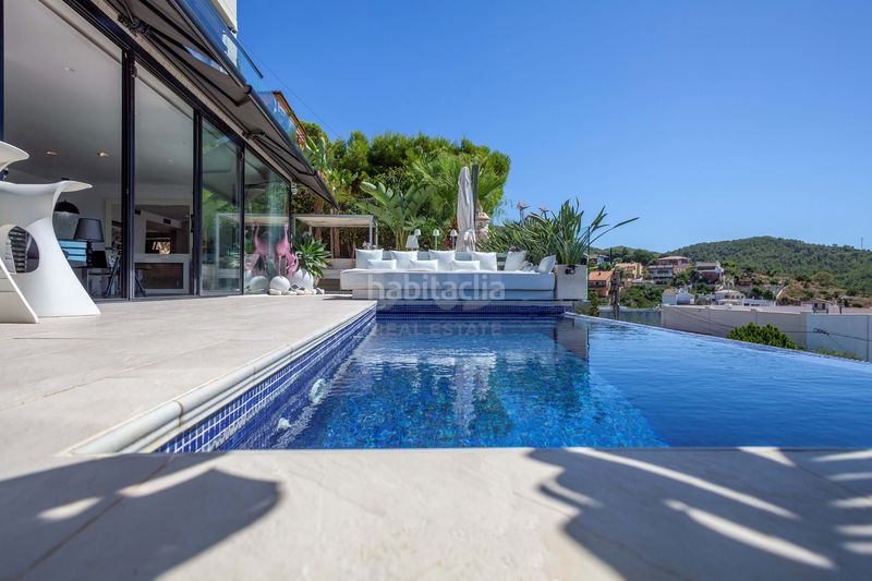 Foto e6aa0072-ae33-4602-9b52-fd025fa97b78. Casa amb calefacció aparcament piscina a Levantina - Montgavina - Quintmar Sitges